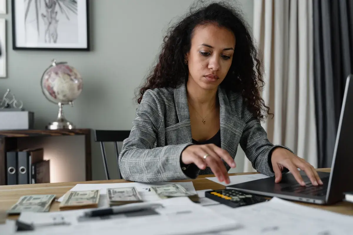 Broker counting bank payment